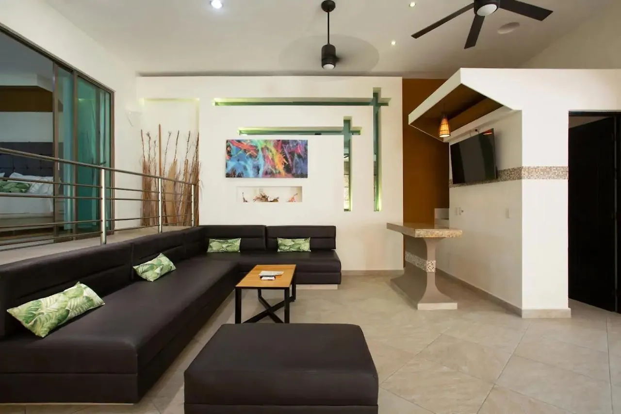Casa Kaoba Hotel & Suites بلايا ديل كارمن